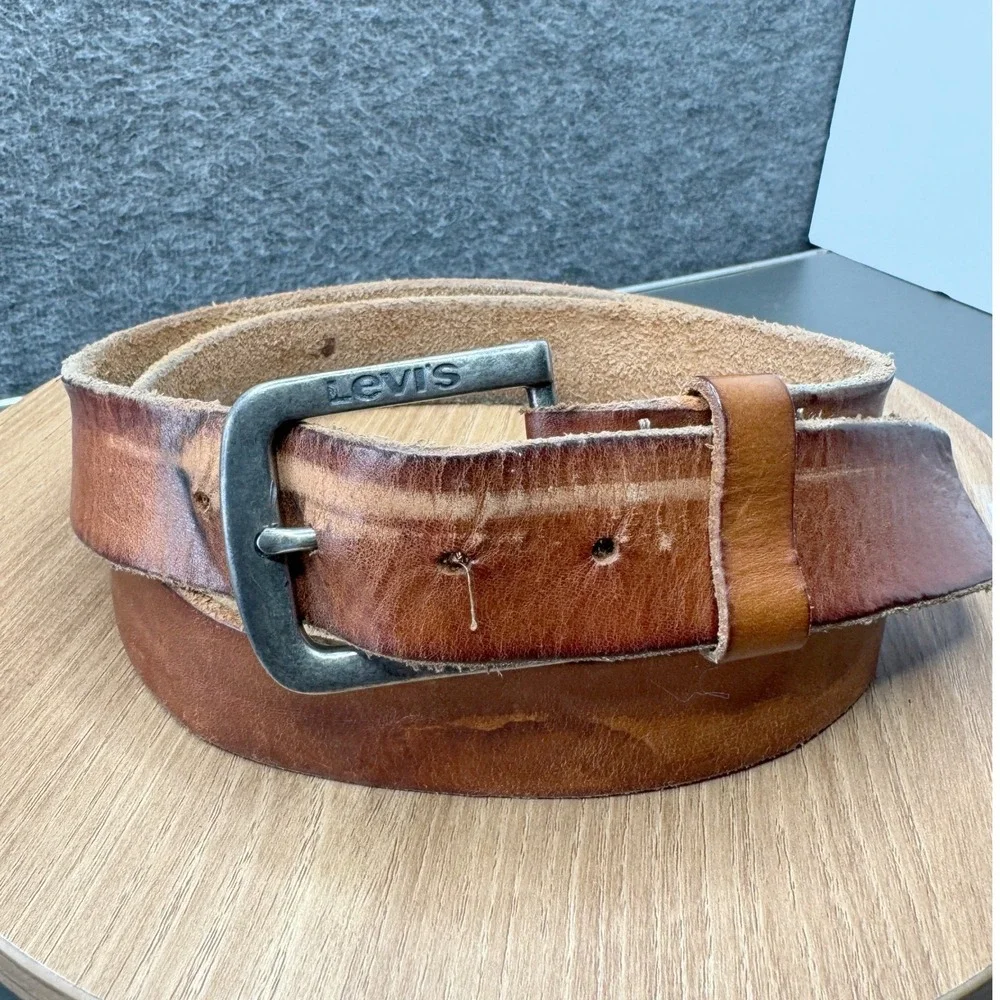 Levi's Brown Leather Belt Full Grain Silver Buckle Mens Sz 42 Distressed Trashed